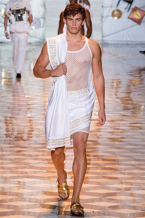 versace ss15 menswear|Versace spring 2015.